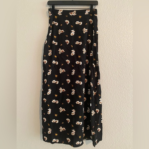 Forever 21 high waisted floral skirt size m‎ front slit side zip fall must have